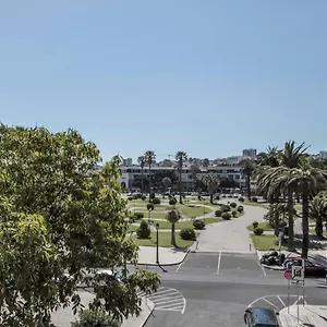 Rent4rest Beachfront , Estoril Portugal